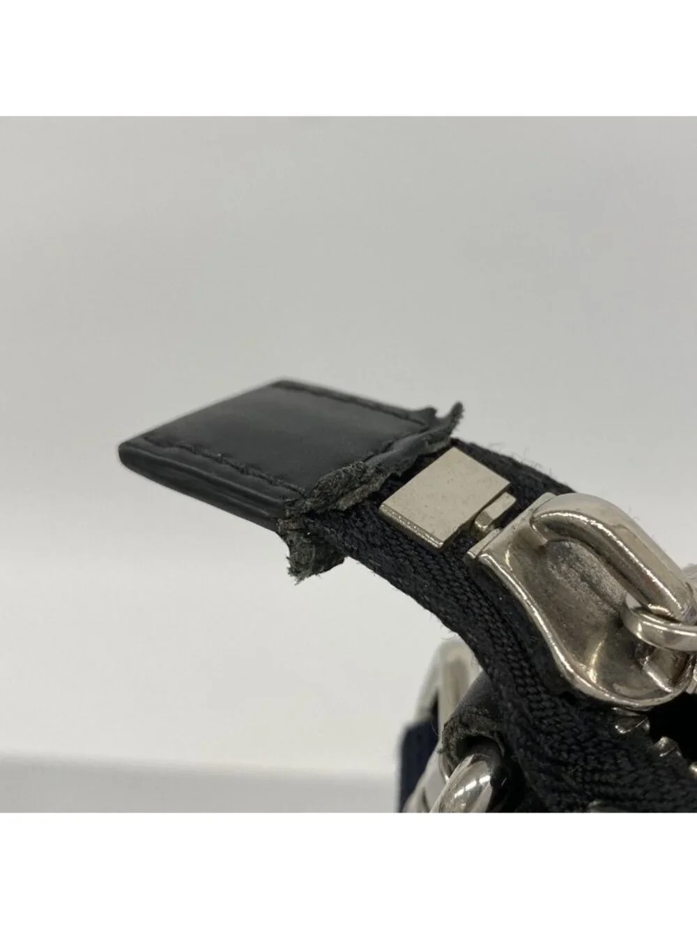 Gucci Shoulder Bag GG Supreme Black Silver